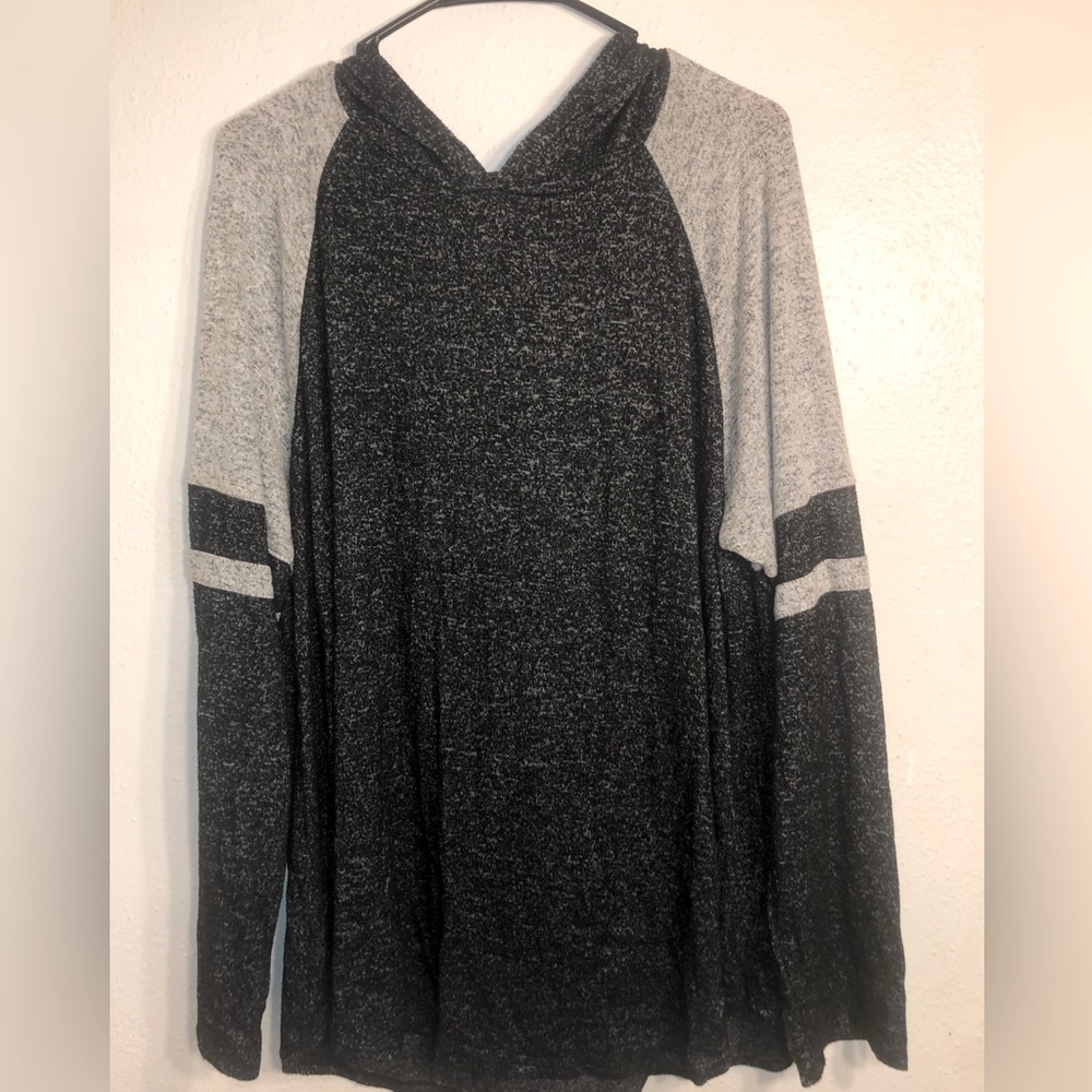 3X long sleeve hoodie shirt!!!